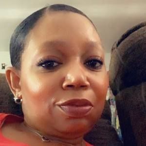 Meet your Posher, Raquel